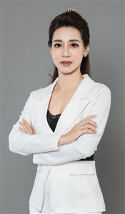 Bà Lê Thị Tuyết Hoa – Viện trưởng Viện nghiên cứu, đào tạo Ngành làm đẹp Việt Nam